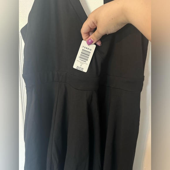 Torrid Cage Back Dress 🐼🐧 - Picture 4 of 5